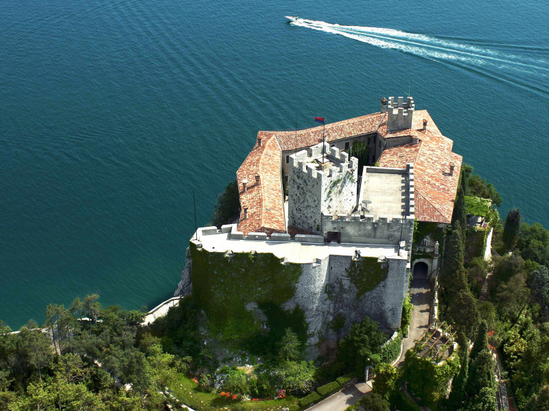 castello-di-duino