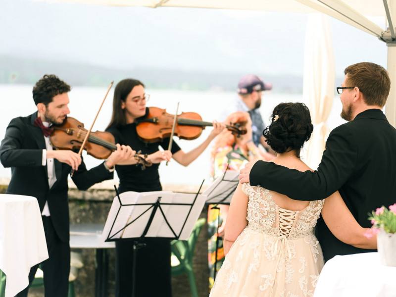 string-duo-for-your-wedding